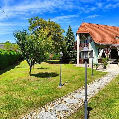 Balaton Garden